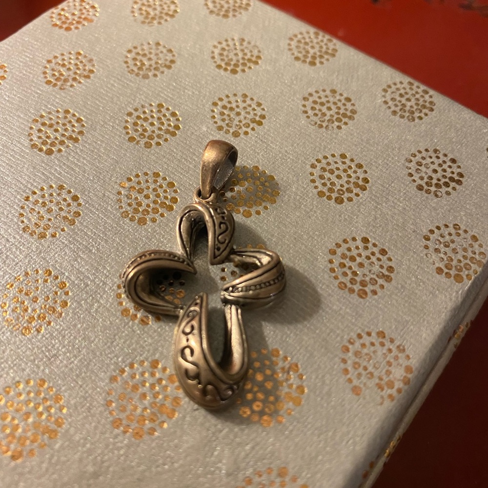 RARE Irish cross ✝️